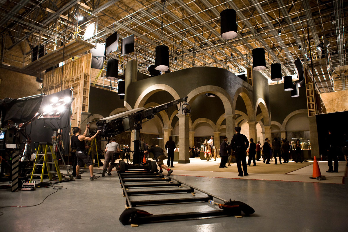 movie-sets-building-solution-poly-foam-spray-spi-performance-coatings